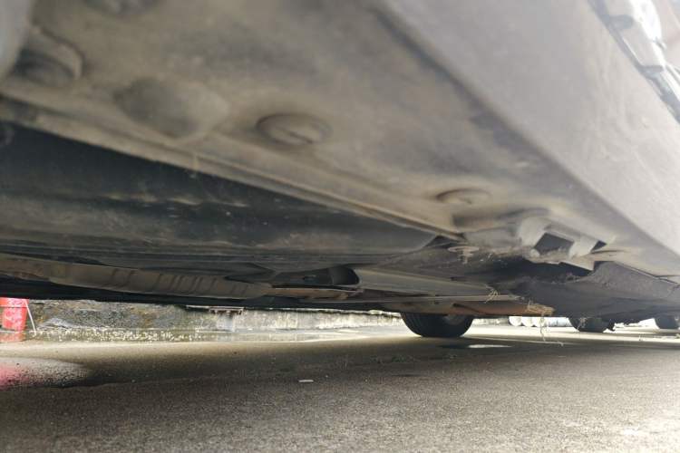 Used Mercedes-Benz E-Class 2012 E 300 L Elegant Model Chassis Rear Right