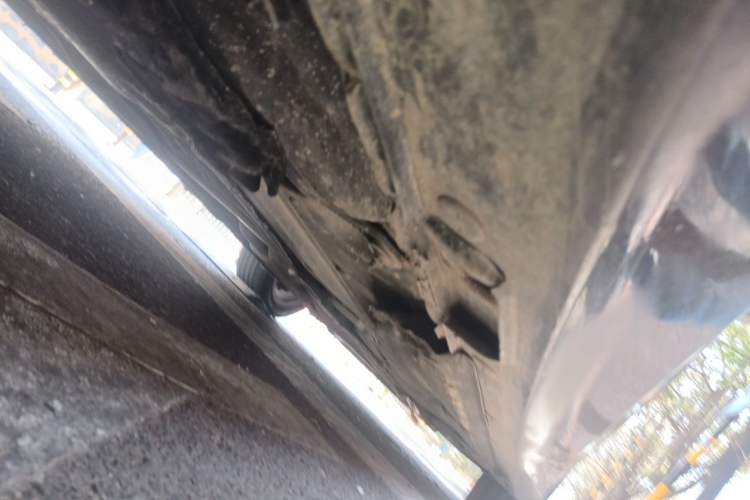 Used Mercedes-Benz E-Class 2012 E 300 L Elegant Model Chassis Rear Right