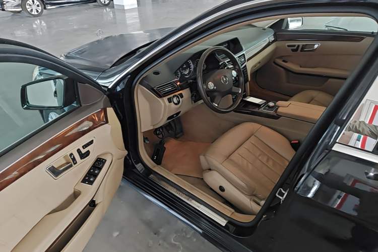 Used Mercedes-Benz E-Class 2012 E 300 L Elegant Model Driver Seat