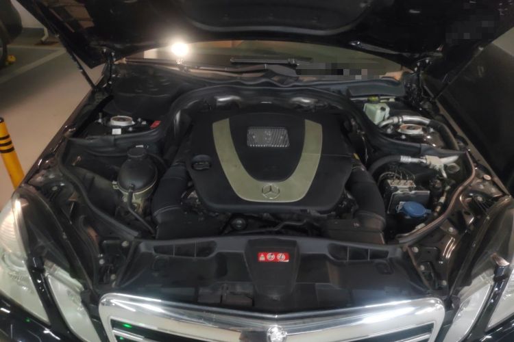 Used Mercedes-Benz E-Class 2012 E 300 L Fashion Model Engine Bay