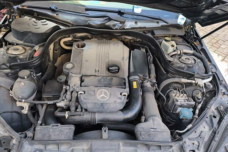 Used Mercedes-Benz E-Class 2012 E 200 L CGI Elegant Model Engine Bay