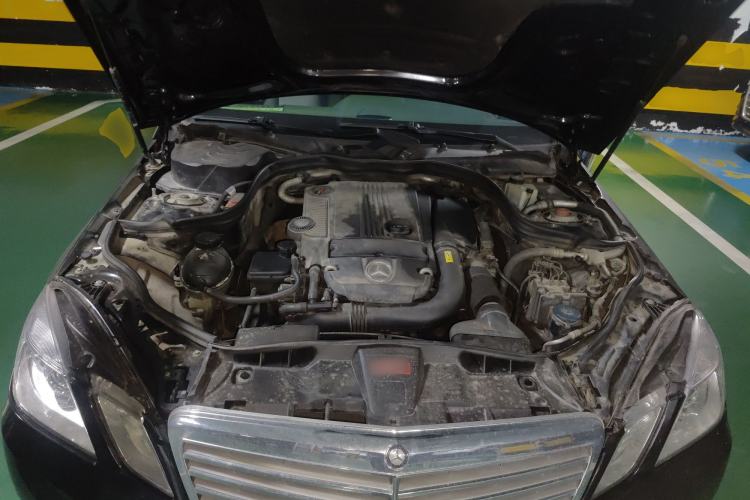 Used Mercedes-Benz E-Class 2012 E 200 L CGI Elegant Model Engine Bay