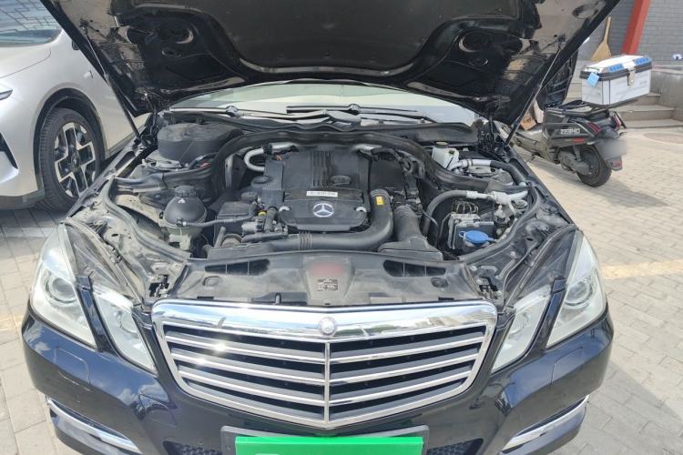 Used Mercedes-Benz E-Class 2012 E 260 L CGI Fashion Model Engine Bay