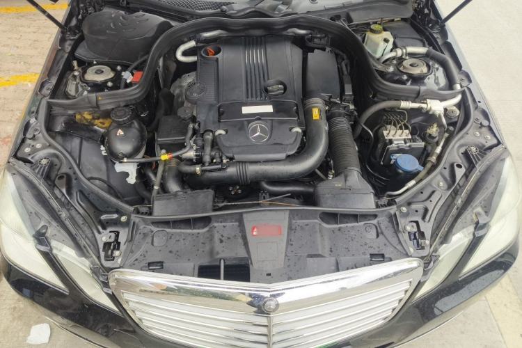 Used Mercedes-Benz E-Class 2012 E 260 L CGI Fashion Model Engine Bay