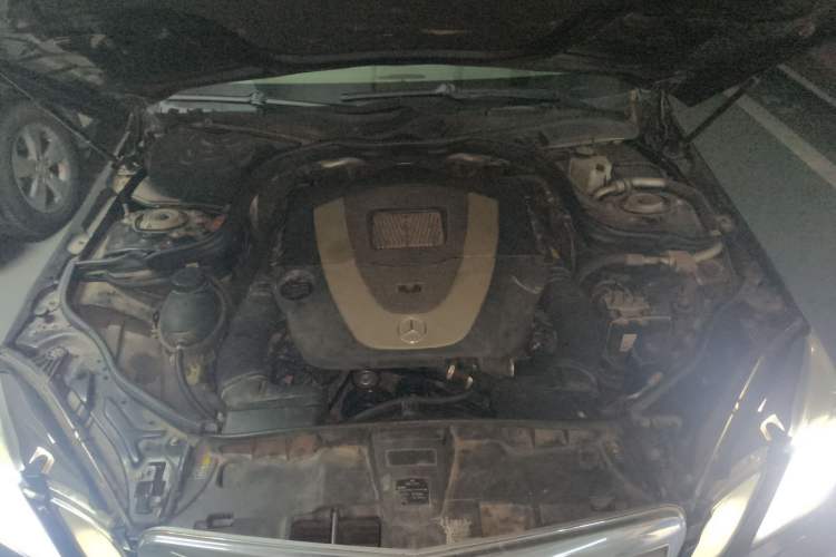 Used Mercedes-Benz E-Class 2012 E 300 L Elegant Model Engine Bay