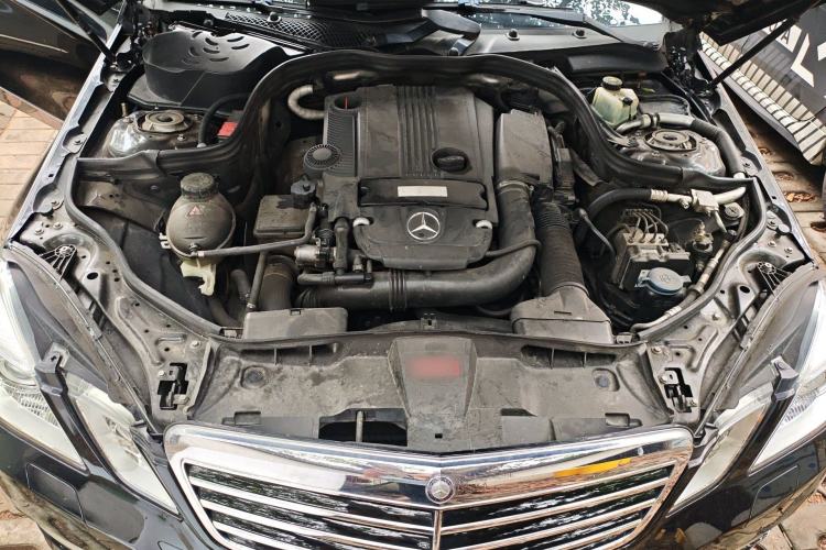 Used Mercedes-Benz E-Class 2012 E 260 L CGI Fashion Model Engine Bay