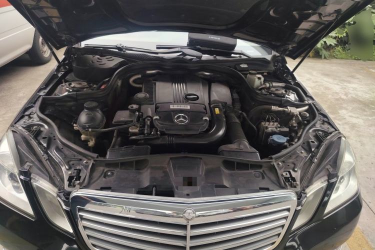 Used Mercedes-Benz E-Class 2012 E 260 L CGI Fashion Model Engine Bay