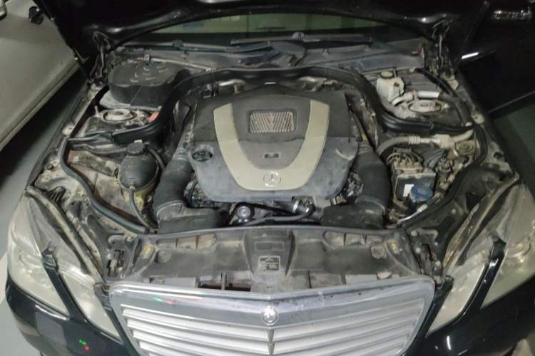 Used Mercedes-Benz E-Class 2012 E 300 L Elegant Model Engine Bay
