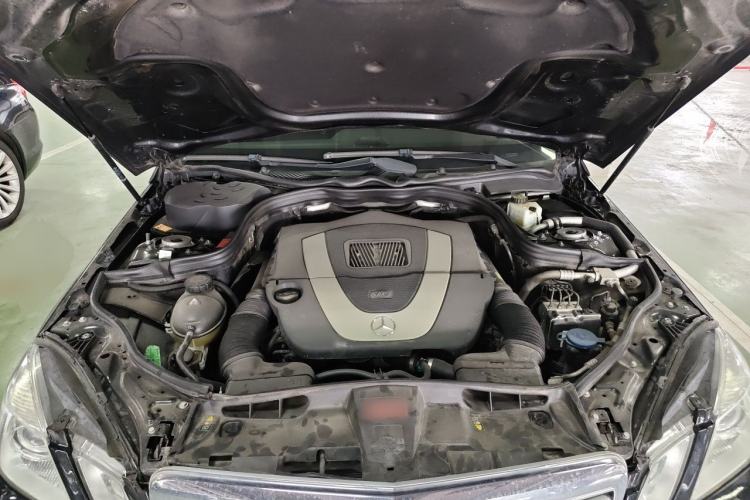 Used Mercedes-Benz E-Class 2012 E 300 L Fashion Model Engine Bay