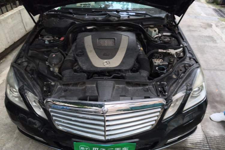 Used Mercedes-Benz E-Class 2012 E 300 L Elegant Model Engine Bay