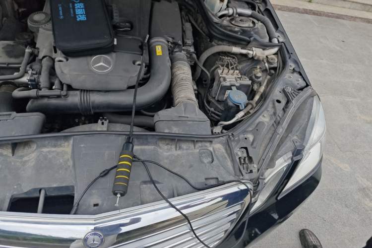 Used Mercedes-Benz E-Class 2012 E 200 L CGI Elegant Model Engine Bay Left