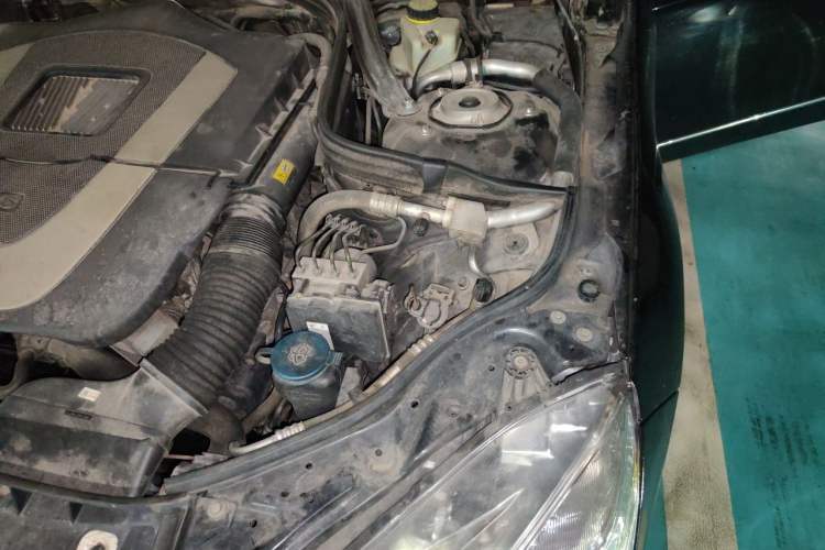 Used Mercedes-Benz E-Class 2012 E 300 L Stylish Luxury Model Engine Bay Left