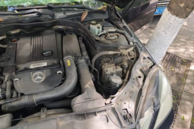Used Mercedes-Benz E-Class 2012 E 200 L CGI Elegant Model Engine Bay Left
