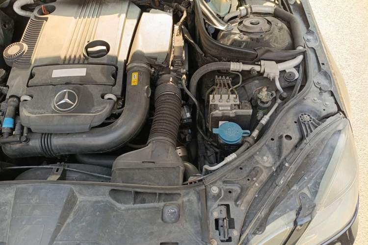Used Mercedes-Benz E-Class 2012 E 200 L CGI Elegant Model Engine Bay Left