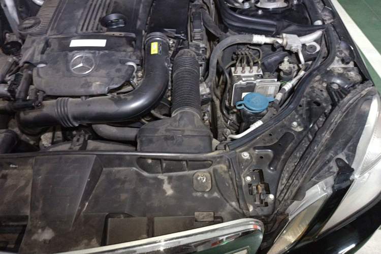 Used Mercedes-Benz E-Class 2012 E 200 L CGI Elegant Model Engine Bay Left