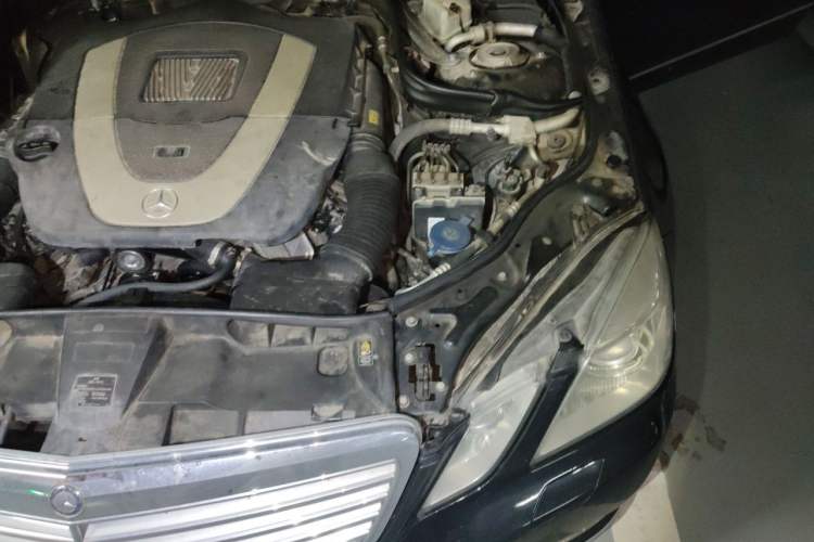 Used Mercedes-Benz E-Class 2012 E 300 L Elegant Model Engine Bay Left