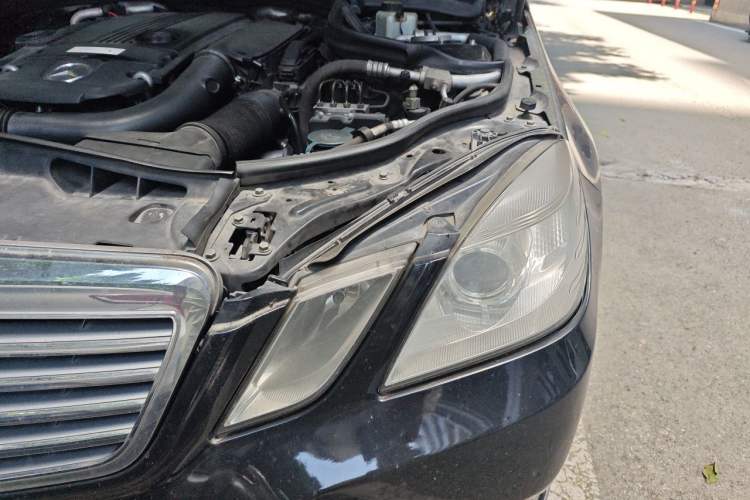 Used Mercedes-Benz E-Class 2012 E 200 L CGI Elegant Model Engine Bay Left