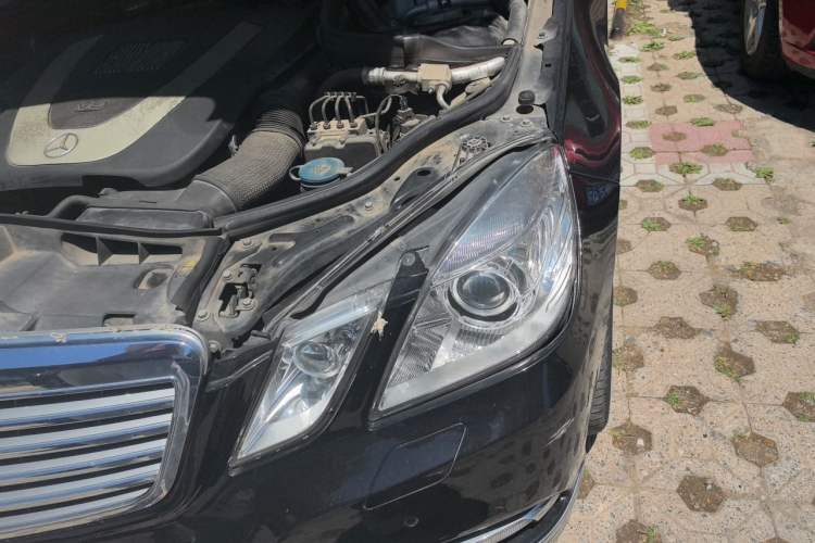 Used Mercedes-Benz E-Class 2012 E 300 L Elegant Model Engine Bay Left