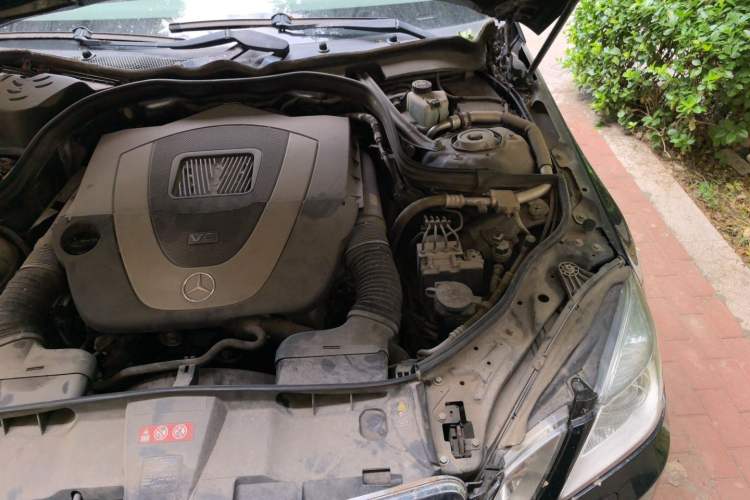Used Mercedes-Benz E-Class 2012 E 300 L Elegant Model Engine Bay Left