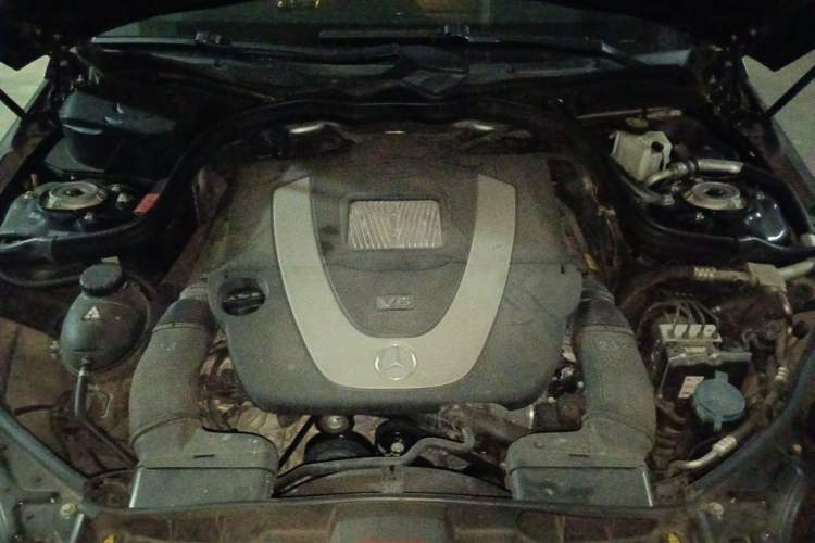 Used Mercedes-Benz E-Class 2012 E 300 L Fashion Model Engine Bay