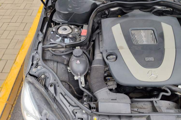 Used Mercedes-Benz E-Class 2012 E 300 L Elegant Model Engine Bay Right