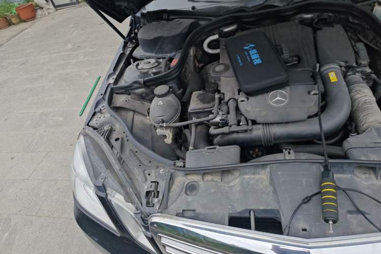 Used Mercedes-Benz E-Class 2012 E 200 L CGI Elegant Model Engine Bay Right