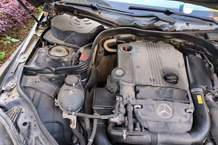 Used Mercedes-Benz E-Class 2012 E 200 L CGI Elegant Model Engine Bay Right