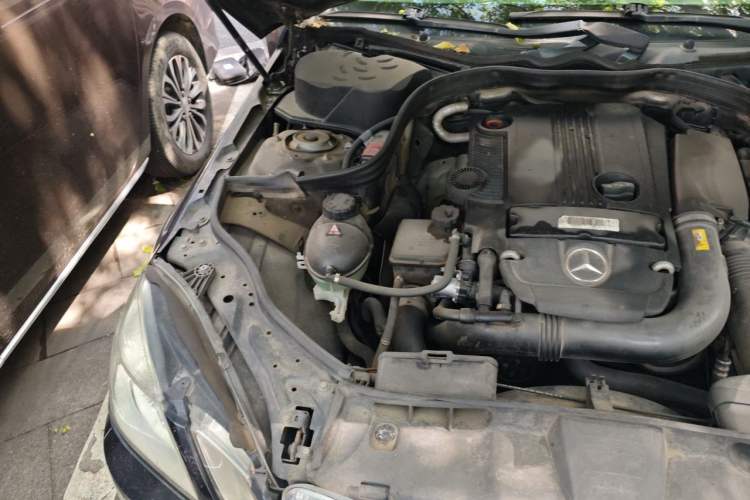 Used Mercedes-Benz E-Class 2012 E 200 L CGI Elegant Model Engine Bay Right