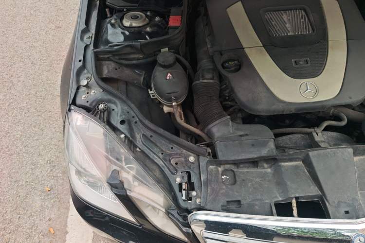 Used Mercedes-Benz E-Class 2012 E 300 L Elegant Model Engine Bay Right