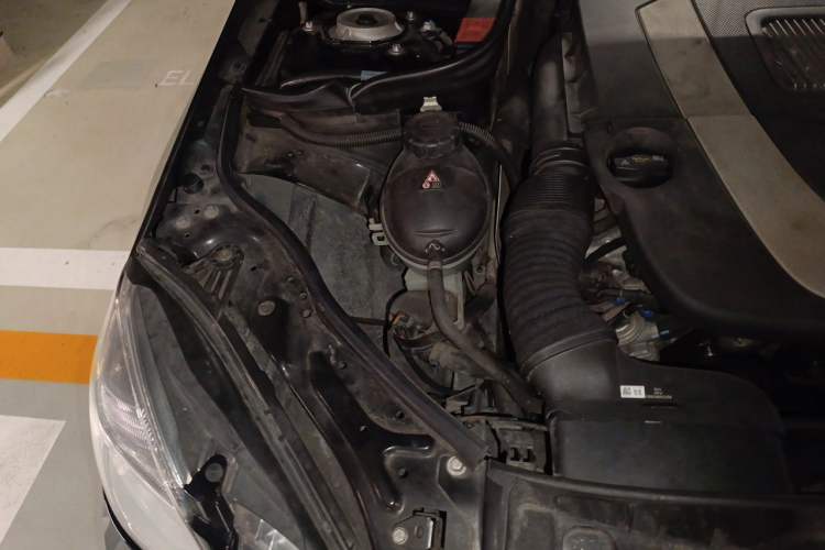 Used Mercedes-Benz E-Class 2012 E 300 L Stylish Luxury Model Engine Bay Right
