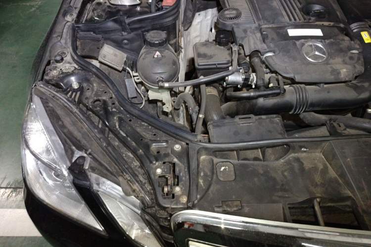 Used Mercedes-Benz E-Class 2012 E 200 L CGI Elegant Model Engine Bay Right