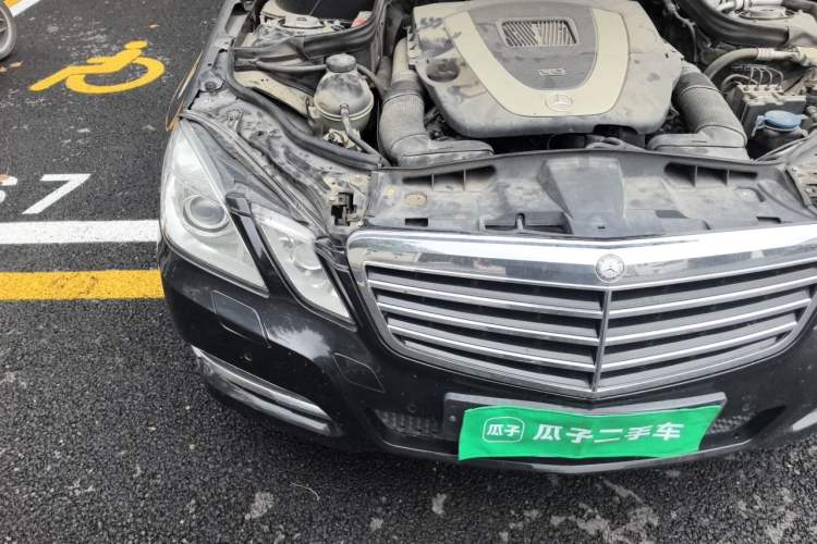 Used Mercedes-Benz E-Class 2012 E 300 L Fashion Model Engine Bay Right