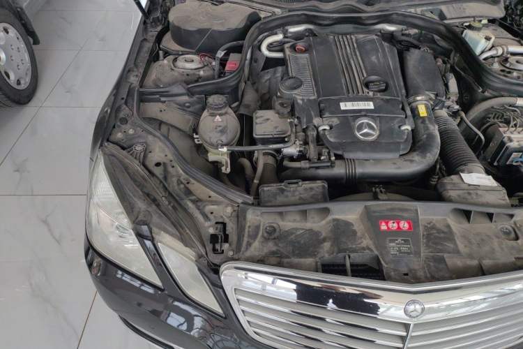 Used Mercedes-Benz E-Class 2012 E 200 L CGI Elegant Model Engine Bay Right