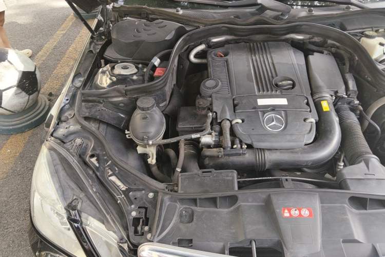 Used Mercedes-Benz E-Class 2012 E 200 L CGI Elegant Model Engine Bay Right