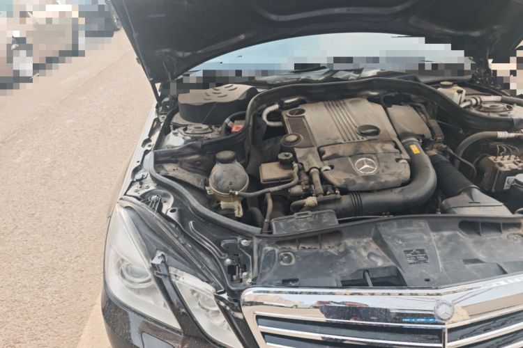 Used Mercedes-Benz E-Class 2012 E 260 L CGI Fashion Model Engine Bay Right