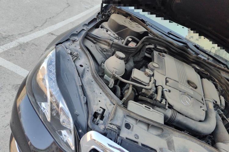 Used Mercedes-Benz E-Class 2012 E 200 L CGI Elegant Model Engine Bay Right