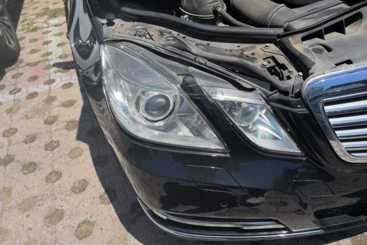 Used Mercedes-Benz E-Class 2012 E 300 L Elegant Model Engine Bay Right