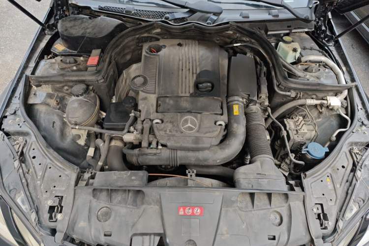 Used Mercedes-Benz E-Class 2012 E 200 CGI Coupe Engine Bay