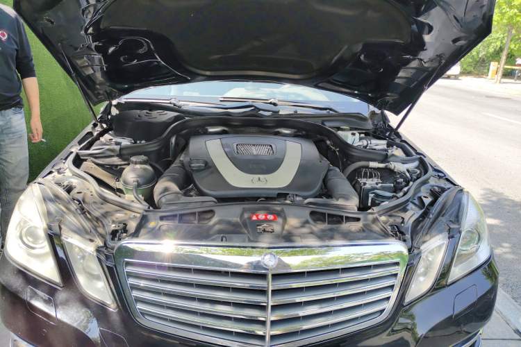 Used Mercedes-Benz E-Class 2012 E 300 L Elegant Model Engine Bay