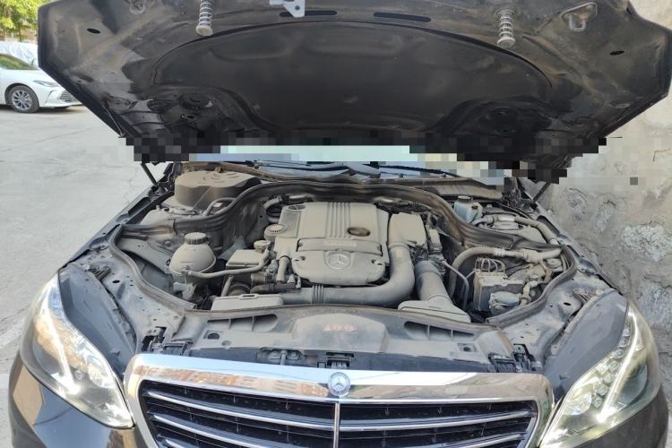 Used Mercedes-Benz E-Class 2012 E 200 L CGI Elegant Model Engine Bay