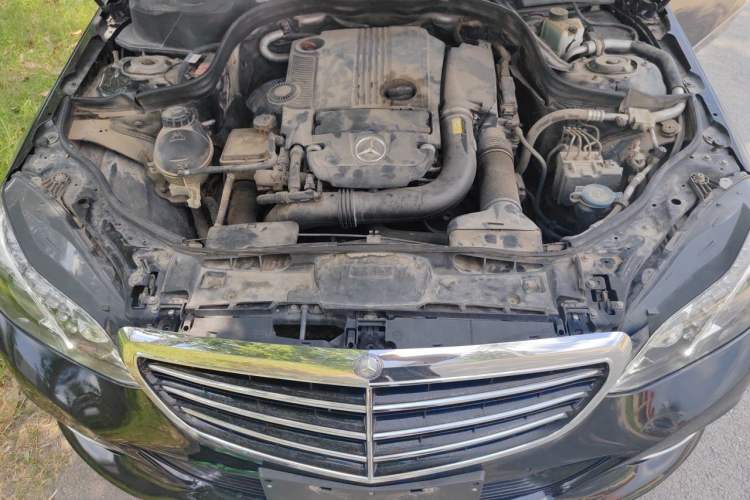 Used Mercedes-Benz E-Class 2012 E 200 L CGI Elegant Model Engine Bay