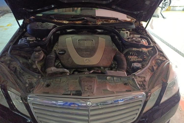 Used Mercedes-Benz E-Class 2012 E 300 L Elegant Model Engine Bay