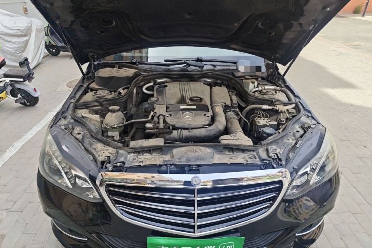 Used Mercedes-Benz E-Class 2012 E 260 L CGI Fashion Model Engine Bay