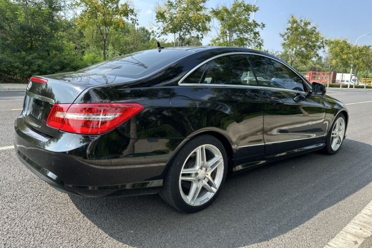 Used Mercedes-Benz E-Class 2012 E 260 CGI Coupe Exterior 2