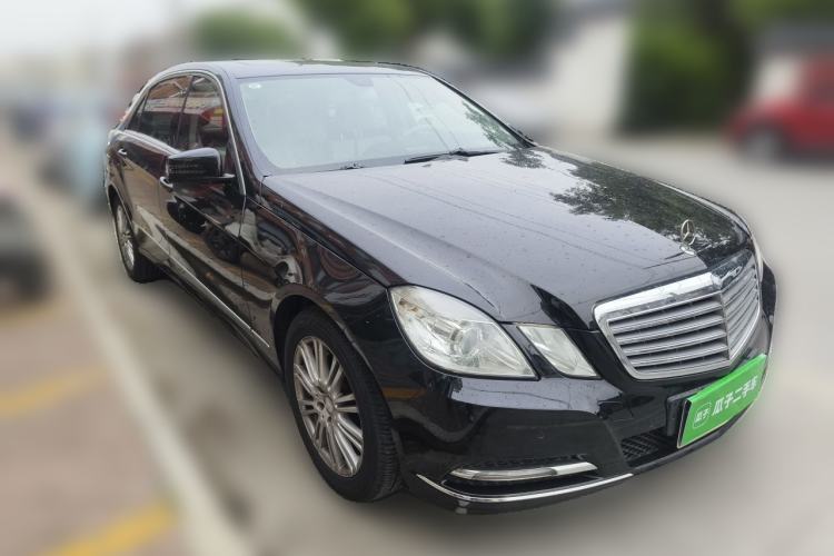Used Mercedes-Benz E-Class 2012 E 260 L CGI Fashion Model Front Right 45 Deg