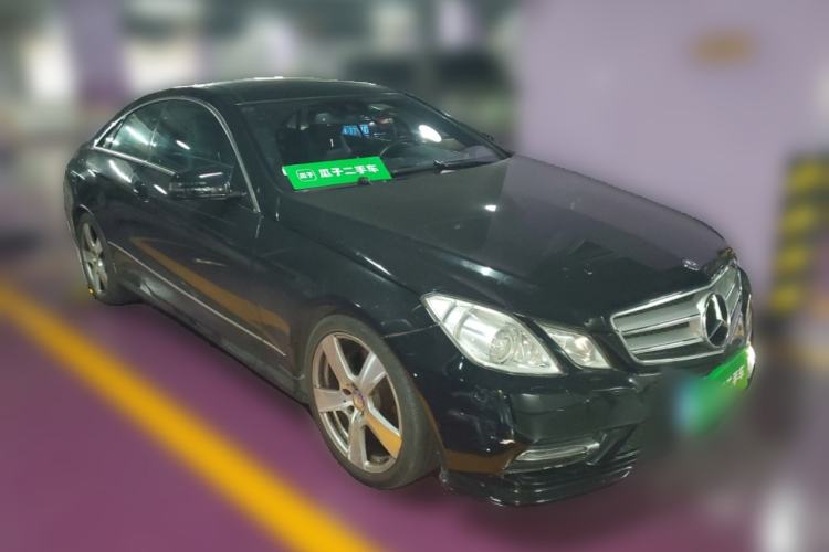 Used Mercedes-Benz E-Class 2012 E 200 CGI Coupe Front Right 45 Deg