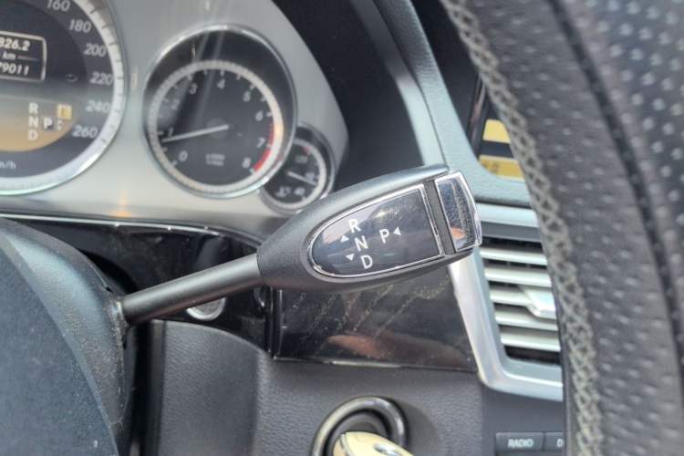 Used Mercedes-Benz E-Class 2012 E 260 L CGI Fashion Model Gear Lever