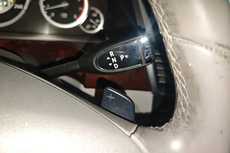 Used Mercedes-Benz E-Class 2012 E 200 L CGI Elegant Model Gear Lever