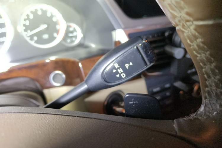 Used Mercedes-Benz E-Class 2012 E 200 L CGI Elegant Model Gear Lever