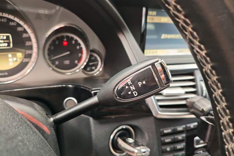 Used Mercedes-Benz E-Class 2012 E 260 L CGI Fashion Model Gear Lever